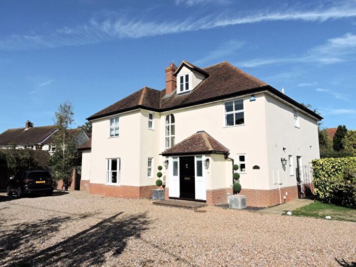 5 Bedroom Detached House For Sale In Riche Close, Felsted, CM6