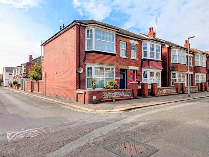 Studio For Sale In Wordsworth Road, Worthing, BN11