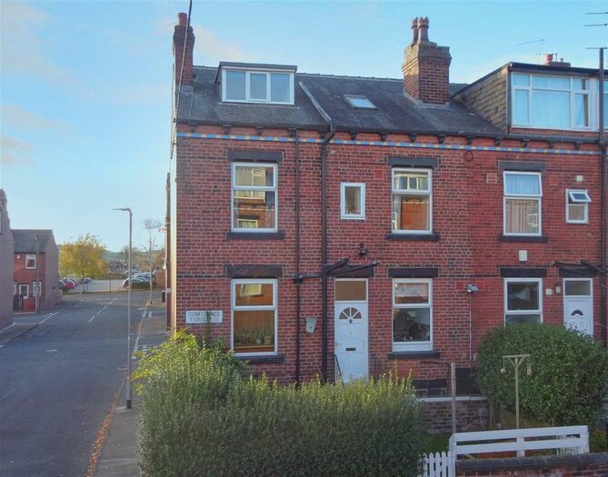 4 Bedroom Terraced House To Rent In Conference Terrace, Armley, Leeds LS12