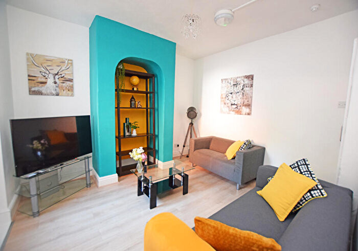 5 Bedroom Terraced House To Rent In Cheyney Road, CH1