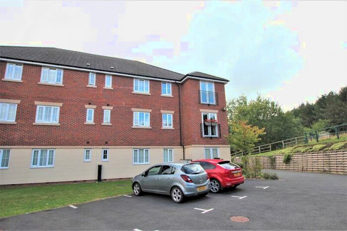 2 Bedroom Flat To Rent In Princeton Court, Freya Road, Ollerton, NG22