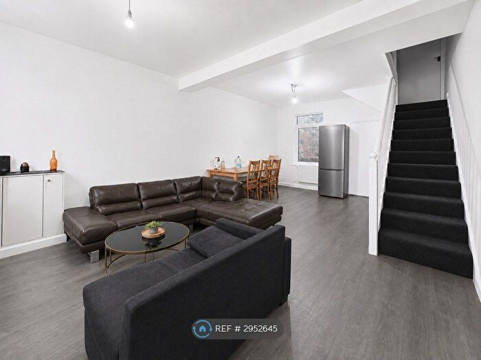 5 Bedroom Terraced House To Rent In Inkerman St, Luton, LU1