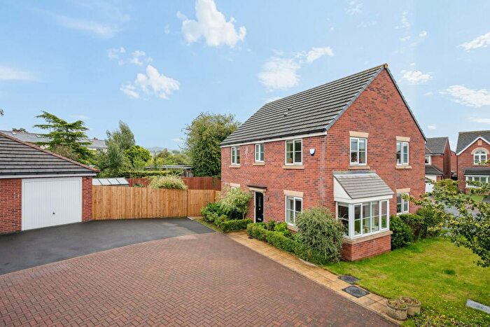 4 Bedroom Detached House For Sale In Grove Farm Drive, Adlington, PR6