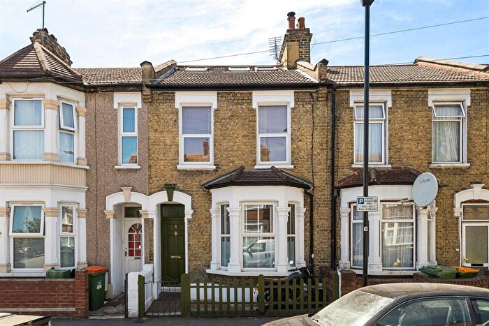 4 Bedroom Terraced House For Sale In Calverton Road, East Ham, E6