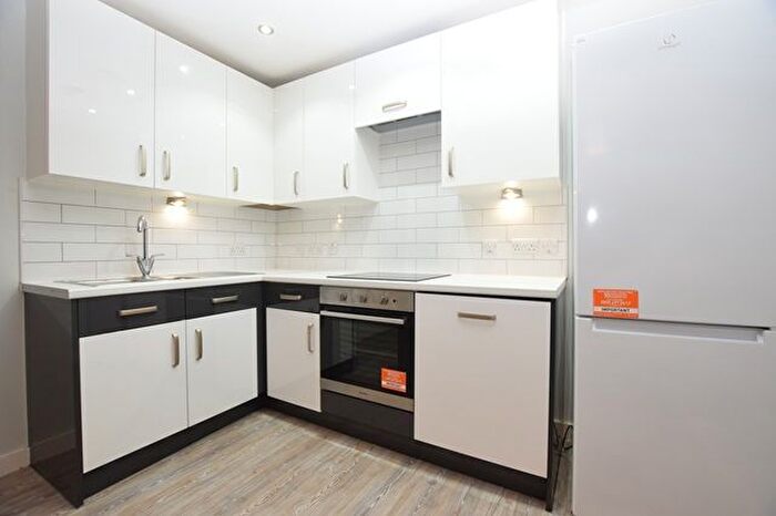 2 Bedroom Flat To Rent In Acorn Street, Sheffield, S3