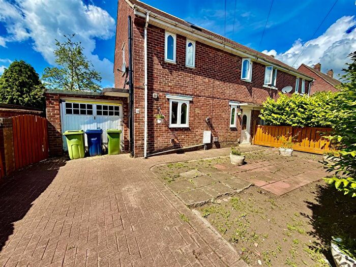 3 Bedroom Property To Rent In Grasmere Avenue, Easington Lane, Houghton Le Spring, DH5