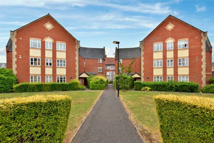 2 Bedroom Flat To Rent In Bennett Crescent, Cowley, Oxford, OX4