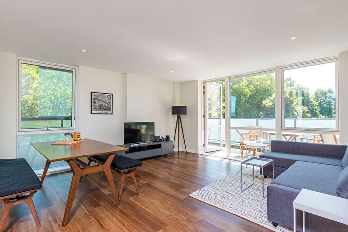2 Bedroom Flat For Sale In Bollo Bridge Road, Acton, London, W3
