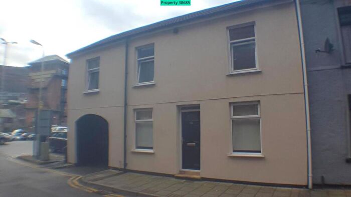4 Bedroom End Of Terrace House To Rent In Foundry Place, Porth, CF39