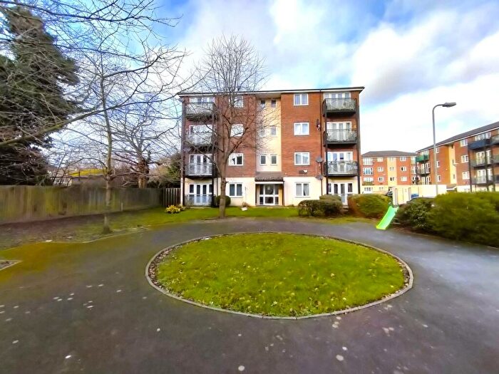 2 Bedroom Apartment To Rent In Bordley Court, Denham Road, N20