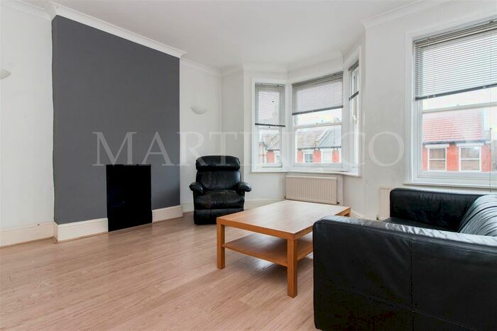1 Bedroom Flat To Rent In Stronsa Road, London, W12