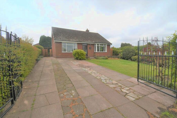 2 Bedroom Detached Bungalow To Rent In Elgood Lane, Tunstall, Stoke-On-Trent, ST6