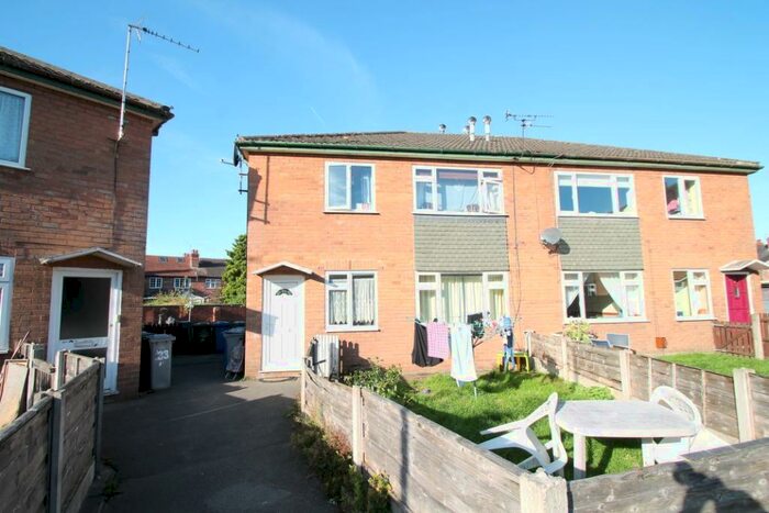 2 Bedroom Maisonette To Rent In Heywood Grove, Sale, M33