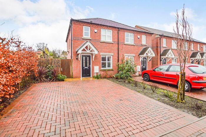 2 Bedroom Semi-Detached House To Rent In Devonshire Drive, Newton, Alfreton, DE55