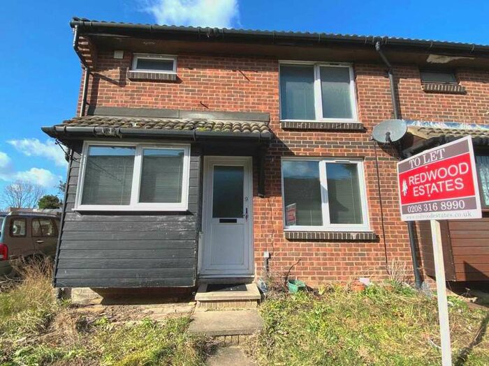 1 Bedroom House To Rent In Oulton Close, Thamesmead, SE28