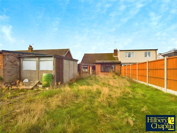 2 Bedroom Bungalow For Sale In Arnolds Avenue, Hutton, Brentwood, Essex, CM13