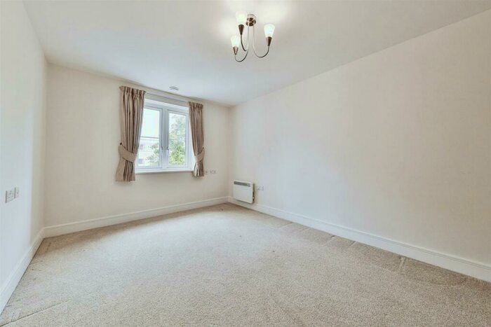 2 Bedroom Apartment For Sale In Goodes Court, Baldock Road, Royston, SG8