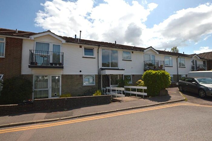 1 Bedroom Flat For Sale In Station Approach East, Hassocks, West Sussex, BN6