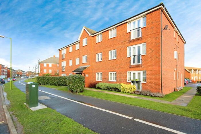 2 Bedroom Flat To Rent In Cunningham Avenue, Hatfield, AL10