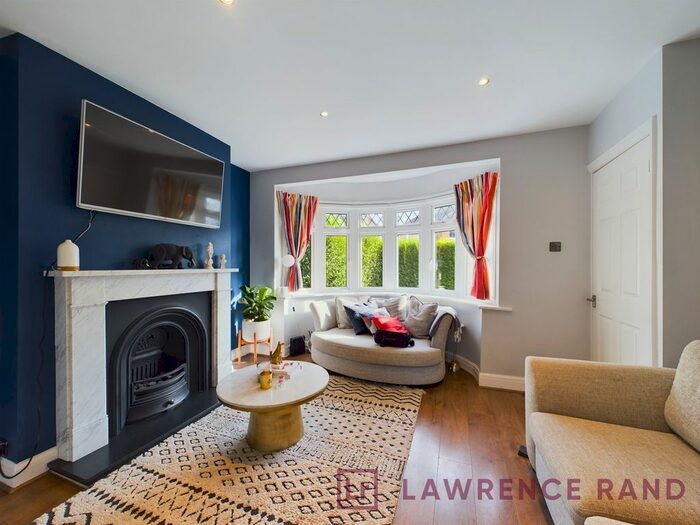 2 Bedroom Property To Rent In Dartmouth Road, Ruislip, HA4