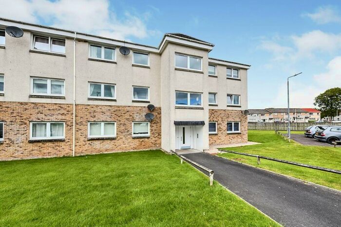 2 Bedroom Flat To Rent In Sanderling, Lesmahagow, Lanark, ML11