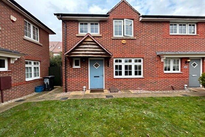 3 Bedroom Property To Rent In The Square, Loughton, IG10