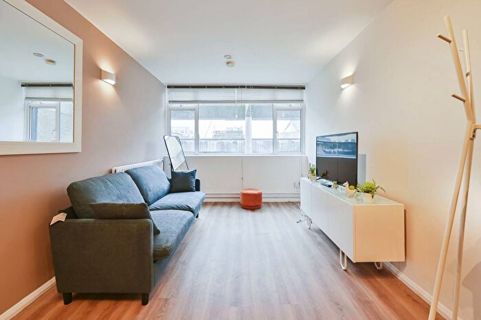 1 Bedroom Flat To Rent In Macklin Street, Covent Garden, London, WC2B
