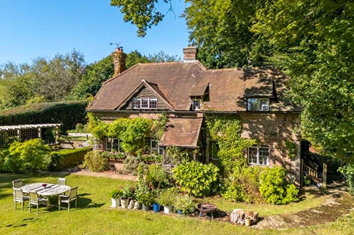 3 Bedroom Detached House For Sale In New Pond Hill, Cross In Hand, TN21