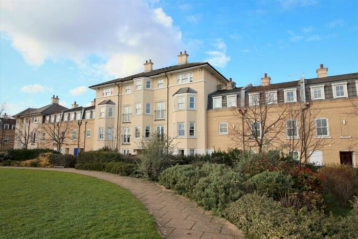 1 Bedroom Apartment For Sale In St. Matthews Gardens, Cambridge, CB1