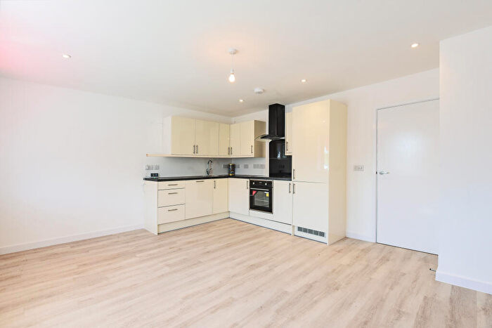 1 Bedroom Flat To Rent In Red Lodge Road, West Wickham, BR4