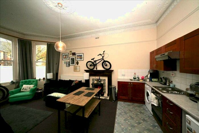 1 Bedroom Flat To Rent In Carnarvon Road, Redland, Bristol BS6