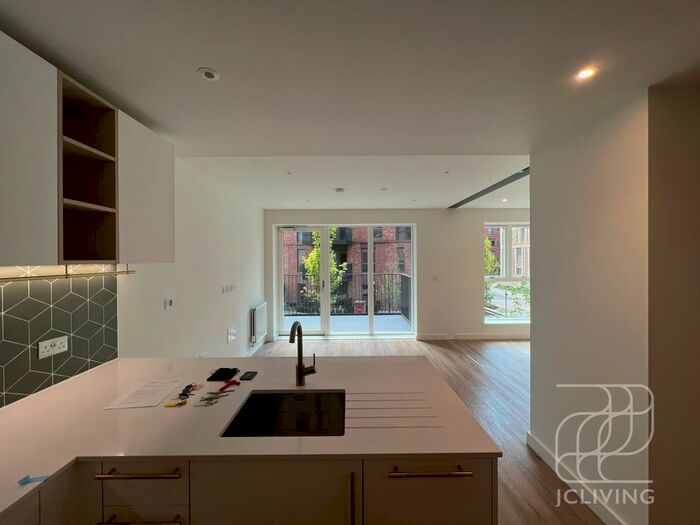 Studio To Rent In Beeley Mansions, London, N8