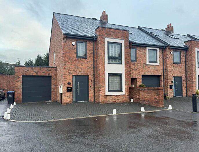 2 Bedroom House To Rent In Yeomanry Mews, Stratford-Upon-Avon, CV37