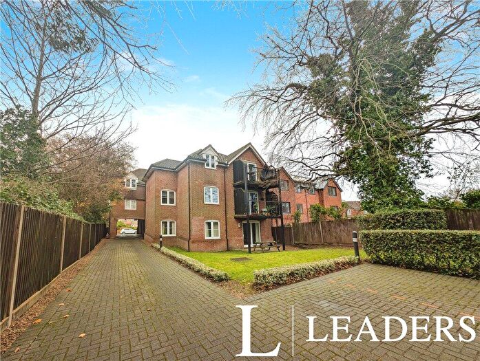 2 Bedroom Apartment For Sale In Belmont Road, Southampton, Hampshire, SO17