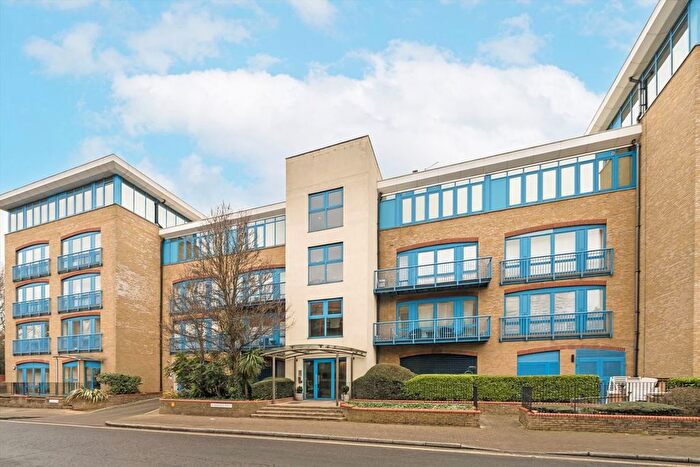 2 Bedroom Flat To Rent In Rotherhithe Street, London, SE16