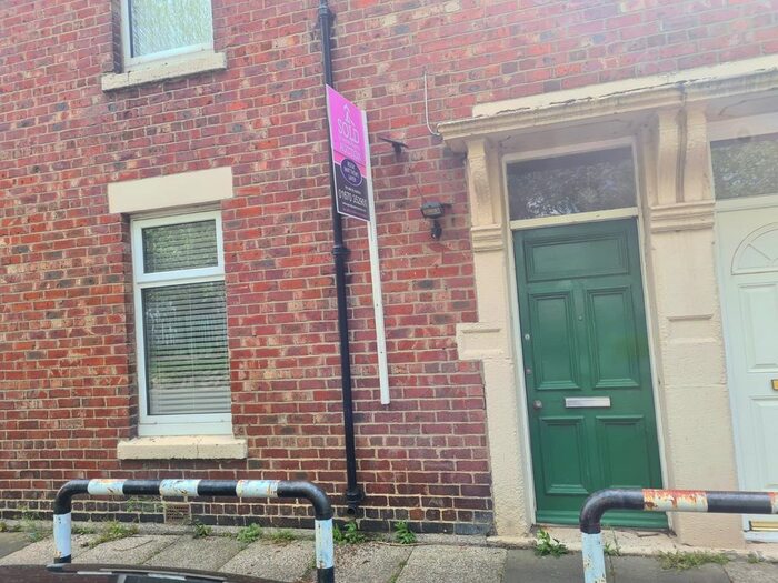 1 Bedroom Flat To Rent In Railway Terrace, Blyth, NE24