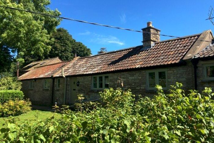 2 Bedroom Bungalow To Rent In Cottage, Chippenham, SN14