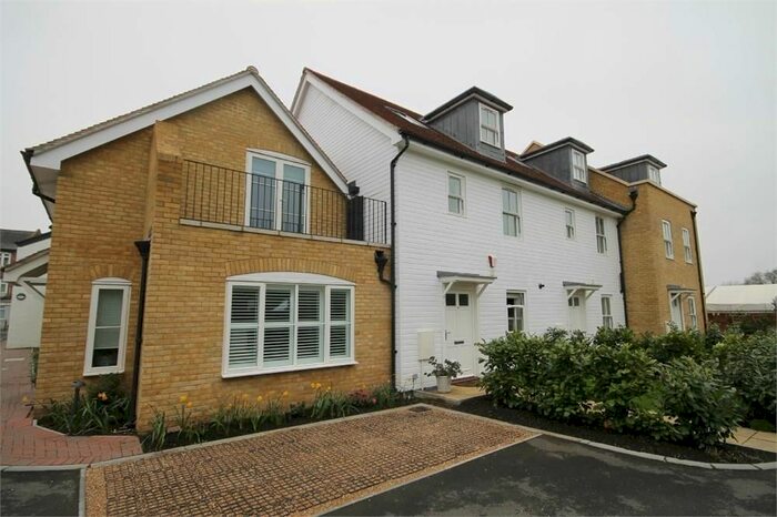 3 Bedroom Terraced House To Rent In Upper Courtyard, West Street, Carshalton, SM5