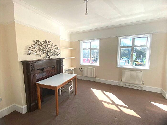 3 Bedroom Maisonette To Rent In Park Parade, Gunnersbury Avenue, London, W3