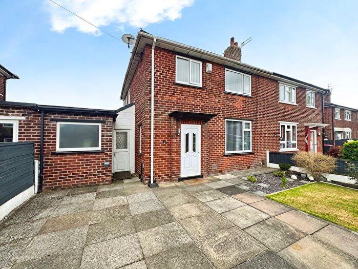 3 Bedroom Semi-Detached House To Rent In Walnut Road, Eccles, Manchester, M30