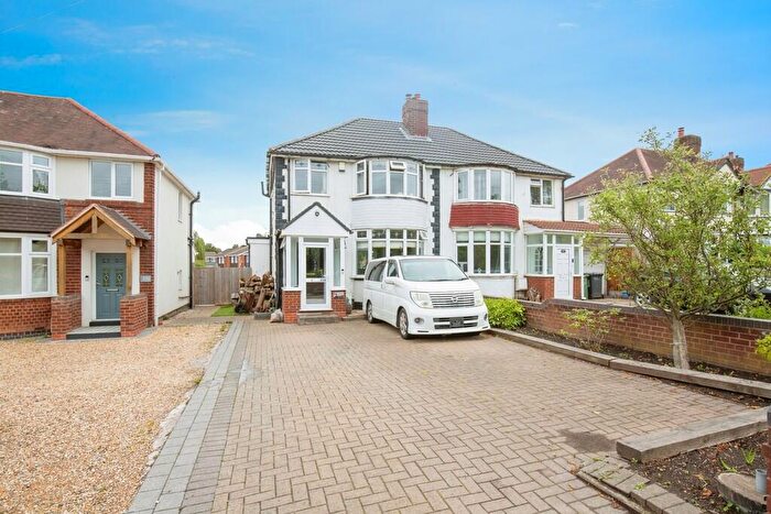 3 Bedroom Semi-Detached House For Sale In Watling Street, Two Gates, B77