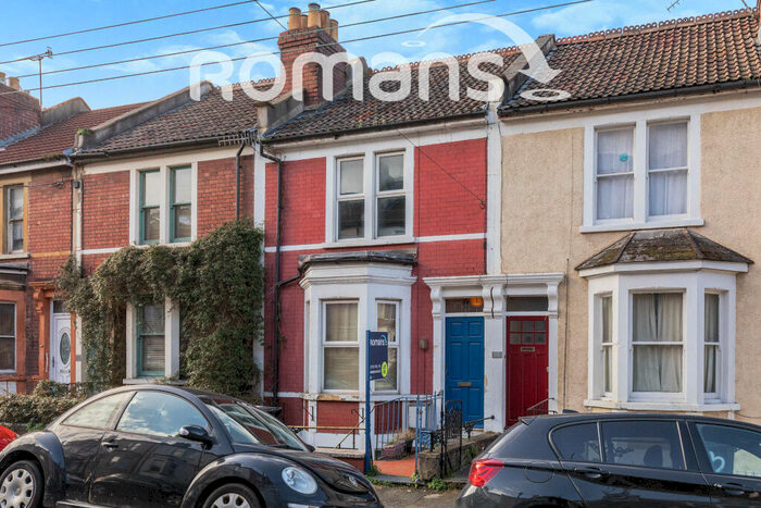 2 Bedroom Apartment To Rent In Cotswold Road, BS3