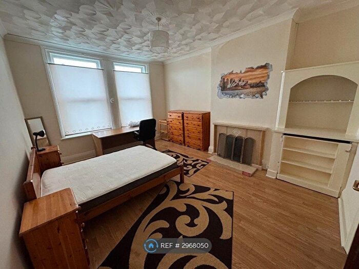 2 Bedroom Flat To Rent In Southampton, Southampton, SO14