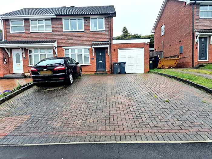 3 Bedroom Semi-Detached House For Sale In Marsh End, Birmingham, West Midlands, B38