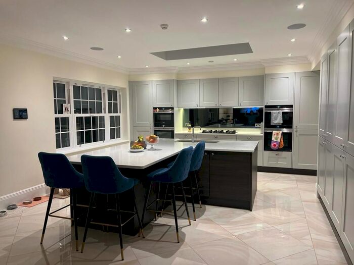 5 Bedroom Detached House To Rent In Templewood Lane, Farnham Common, Slough, SL2