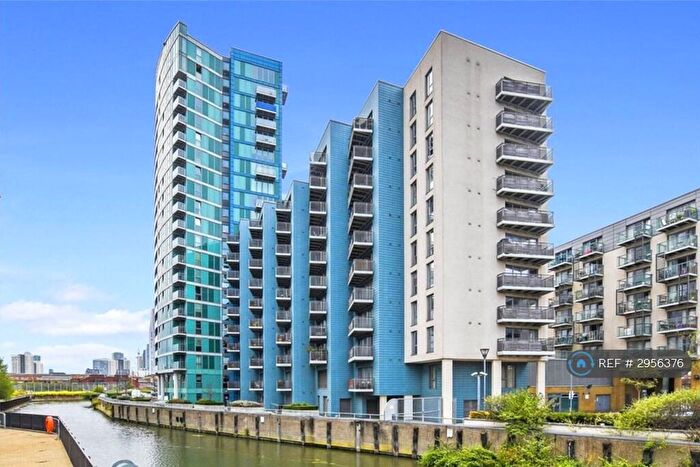 2 Bedroom Flat To Rent In Thomas Frye Court, London, E15