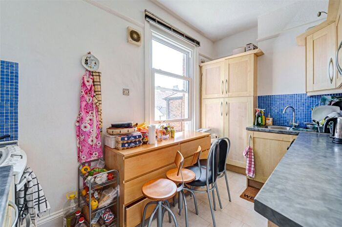 2 Bedroom Flat For Sale In Salisbury Road, Worthing, West Sussex, BN11