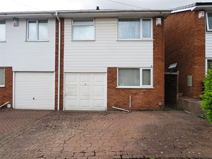3 Bedroom Semi Detached House For Sale In Eileen Gardens, Kingshurst, Birmingham, B37