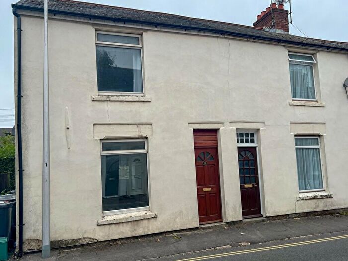 2 Bedroom End Of Terrace House To Rent In St Nicholas Road, Newbury, RG14