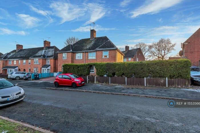 3 Bedroom Semi-Detached House To Rent In Thurlington Road, Leicester, LE3